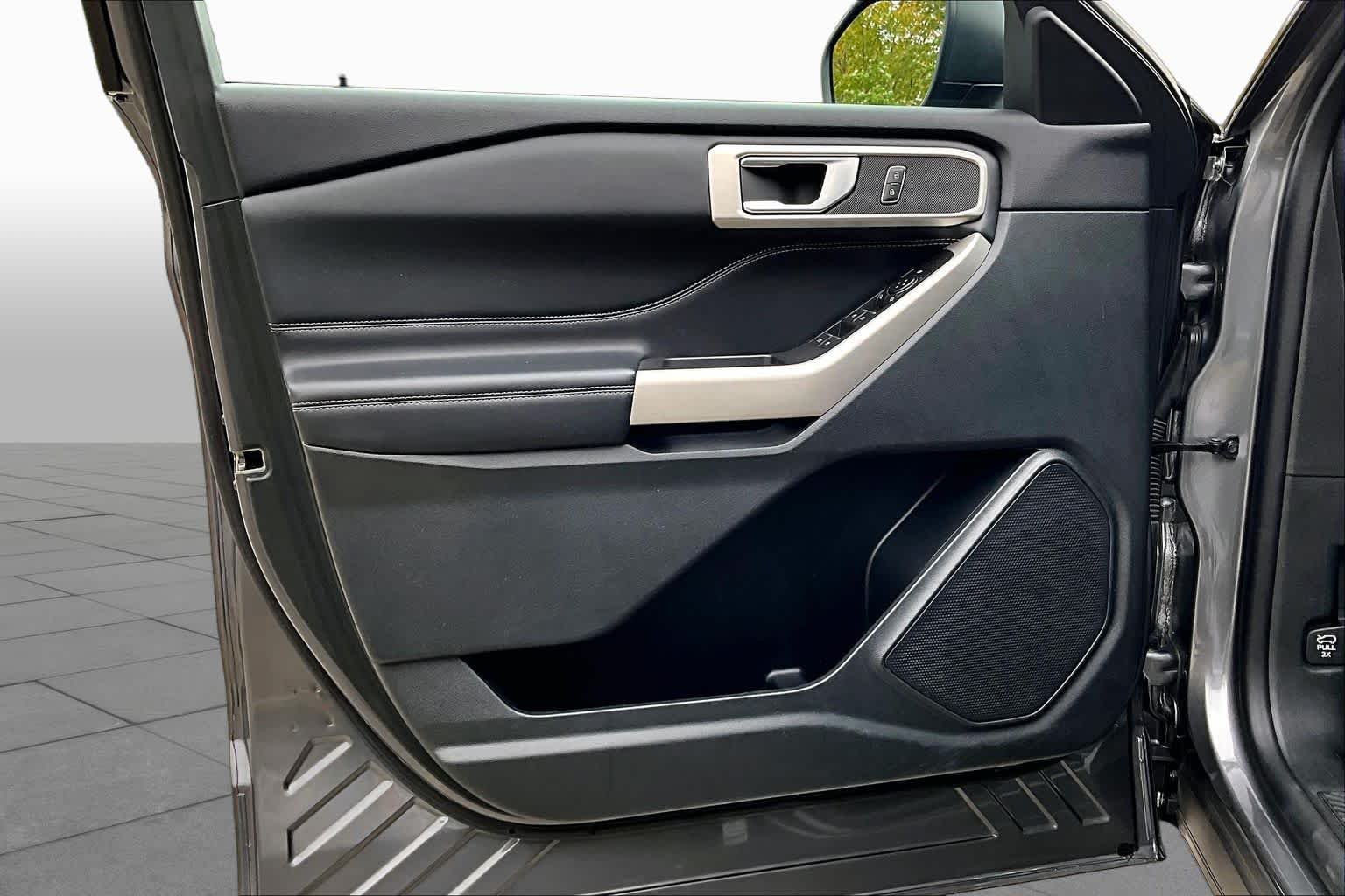 Certified Used 2023 Carbonized Gray Metallic Ford XLT image 22