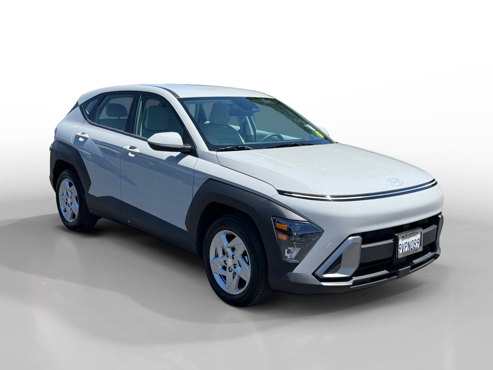 Certified Used 2025 Cyber Gray Metallic Hyundai SE image 7
