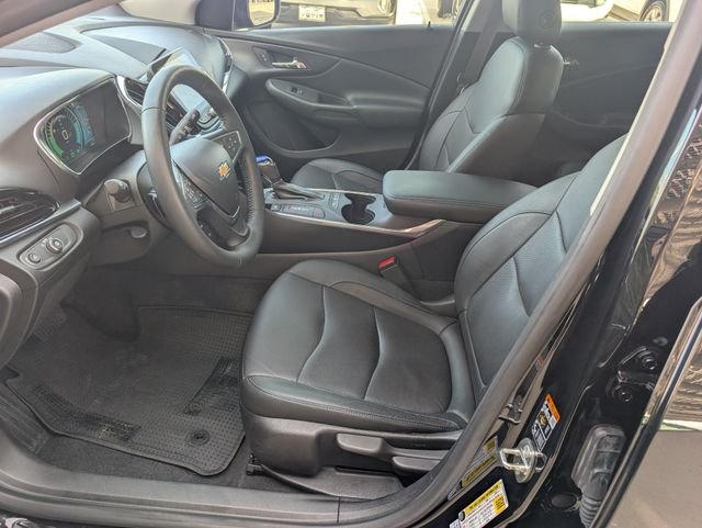 Used 2017 Black Chevrolet Premier image 8