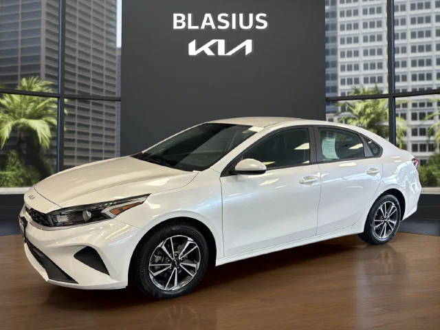 2023 Kia Forte LXS