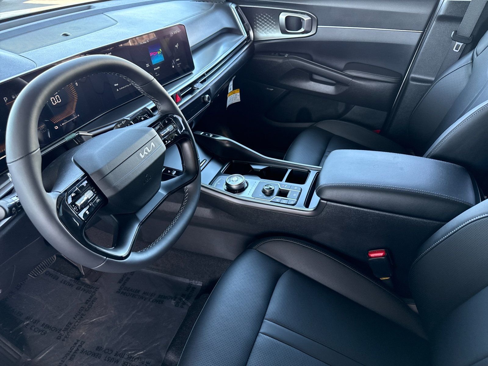 New 2026 Snow White Pearl Kia EX AWD image 9