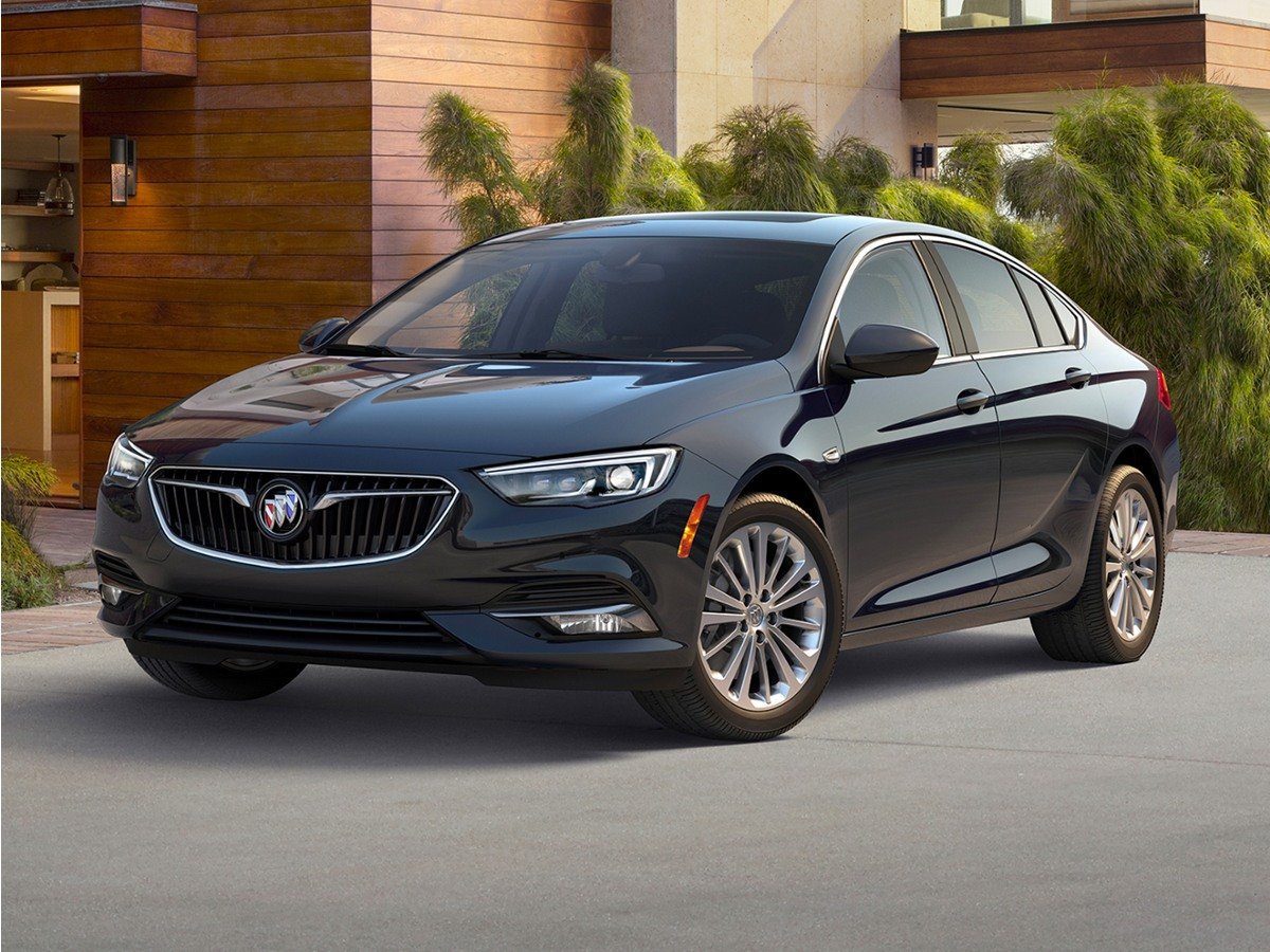 2019 Buick Regal Avenir FWD's photo