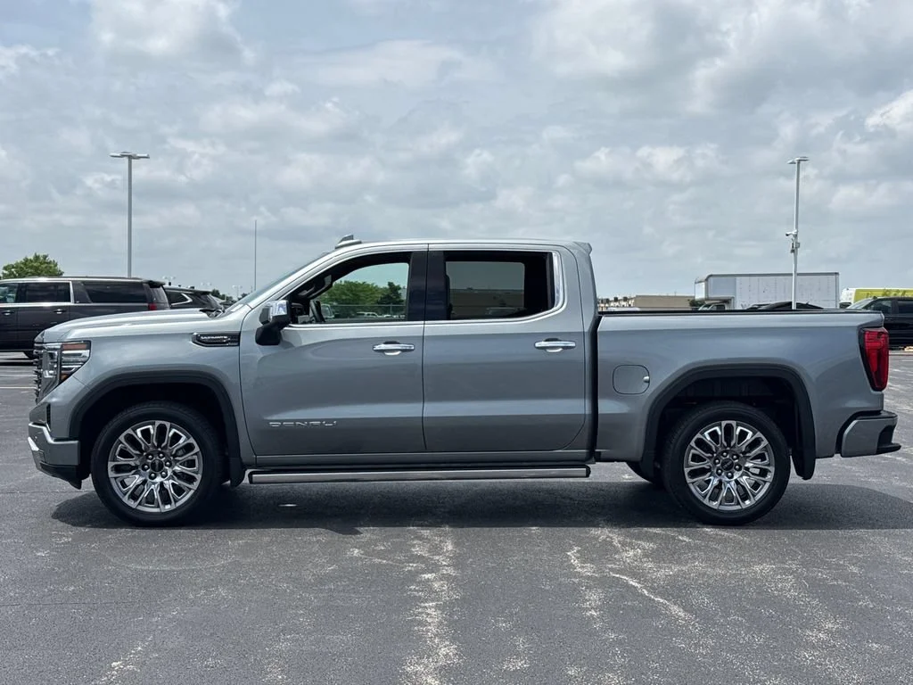 2026 GMC Sierra 1500 Denali Ultimate - Photo 9