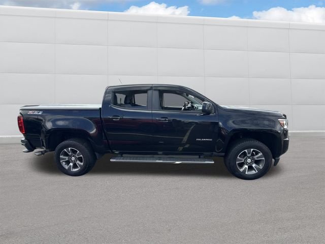 Used 2016 Black Chevrolet Z71 image 8