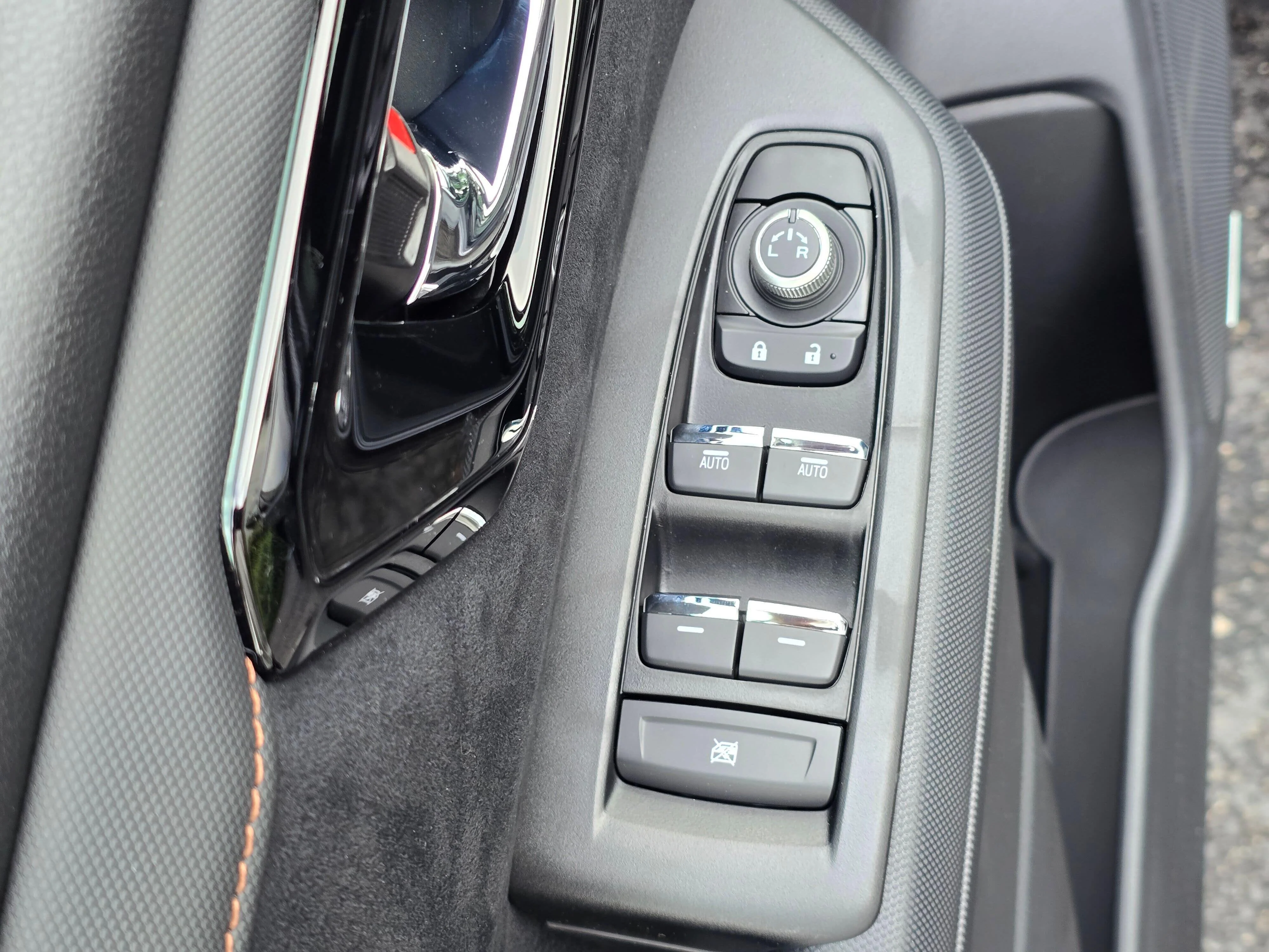 New 2026 MAGNETITE GRAY METALLIC Subaru Sport Onyx Edition image 15
