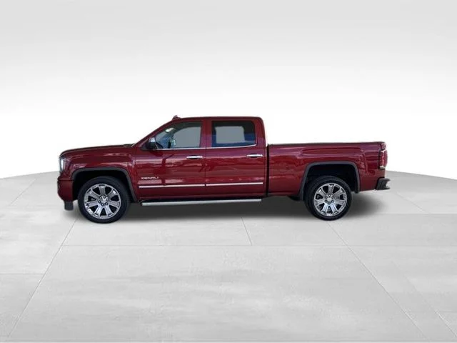 Used 2018 Red GMC Denali image 4