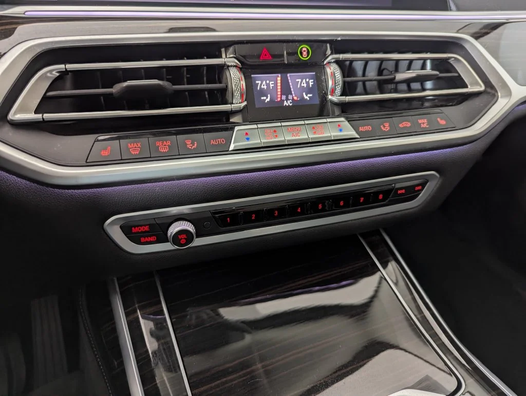 Certified Used 2020 Gray BMW xDrive40i image 11