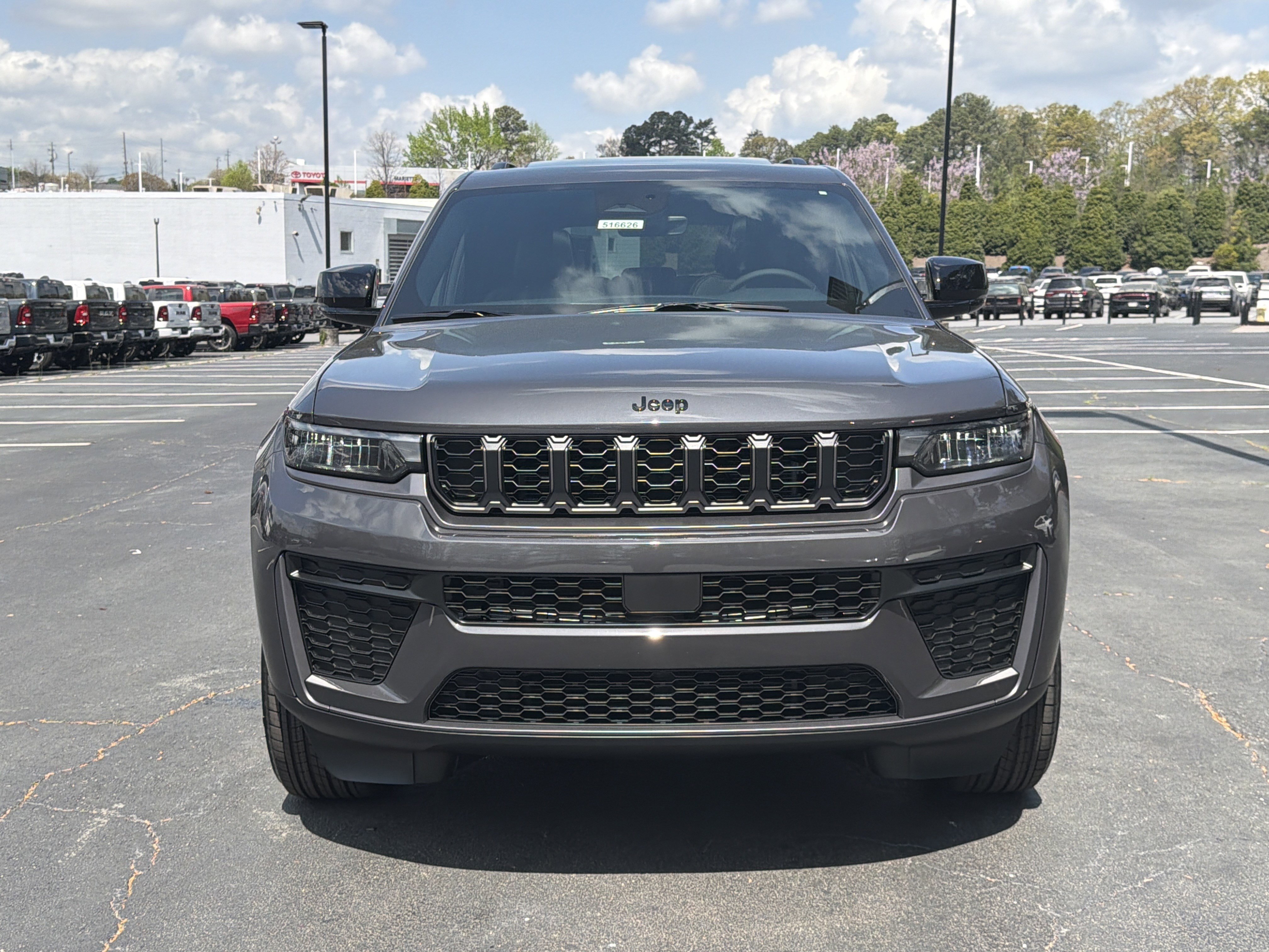 New 2026 Baltic Gray Metallic Clear-Coat Exterior Paint Jeep Altitude image 2