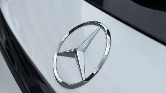 Certified Used 2026 Polar White Mercedes-Benz GLC 350e image 10