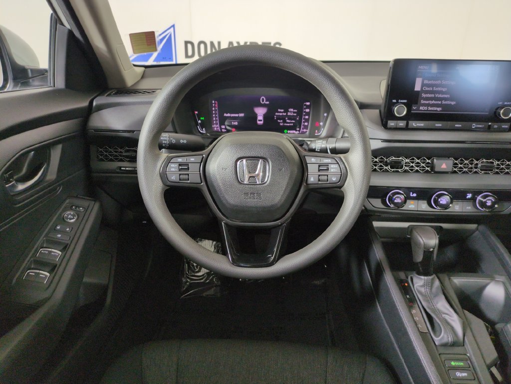 2025 Honda Accord LX - Photo 15