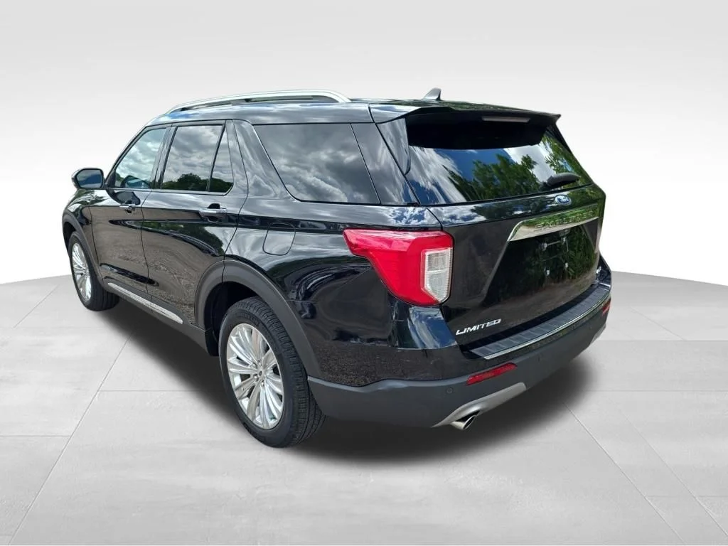 Certified Used 2024 Black Metallic Ford Limited image 9