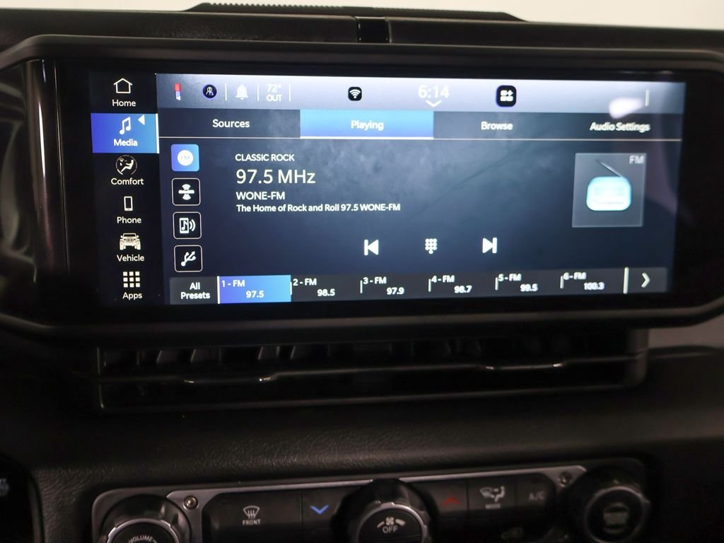 Used 2025 Black Jeep Sport S image 38
