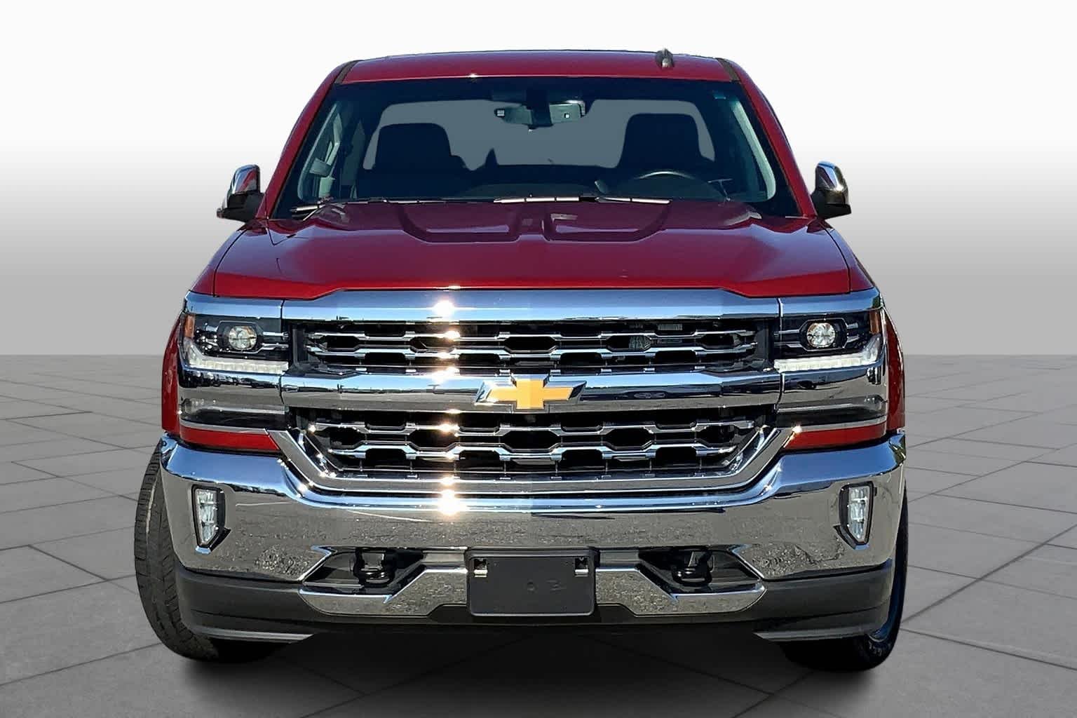 Used 2018 Cajun Red Tintcoat Chevrolet LTZ image 4