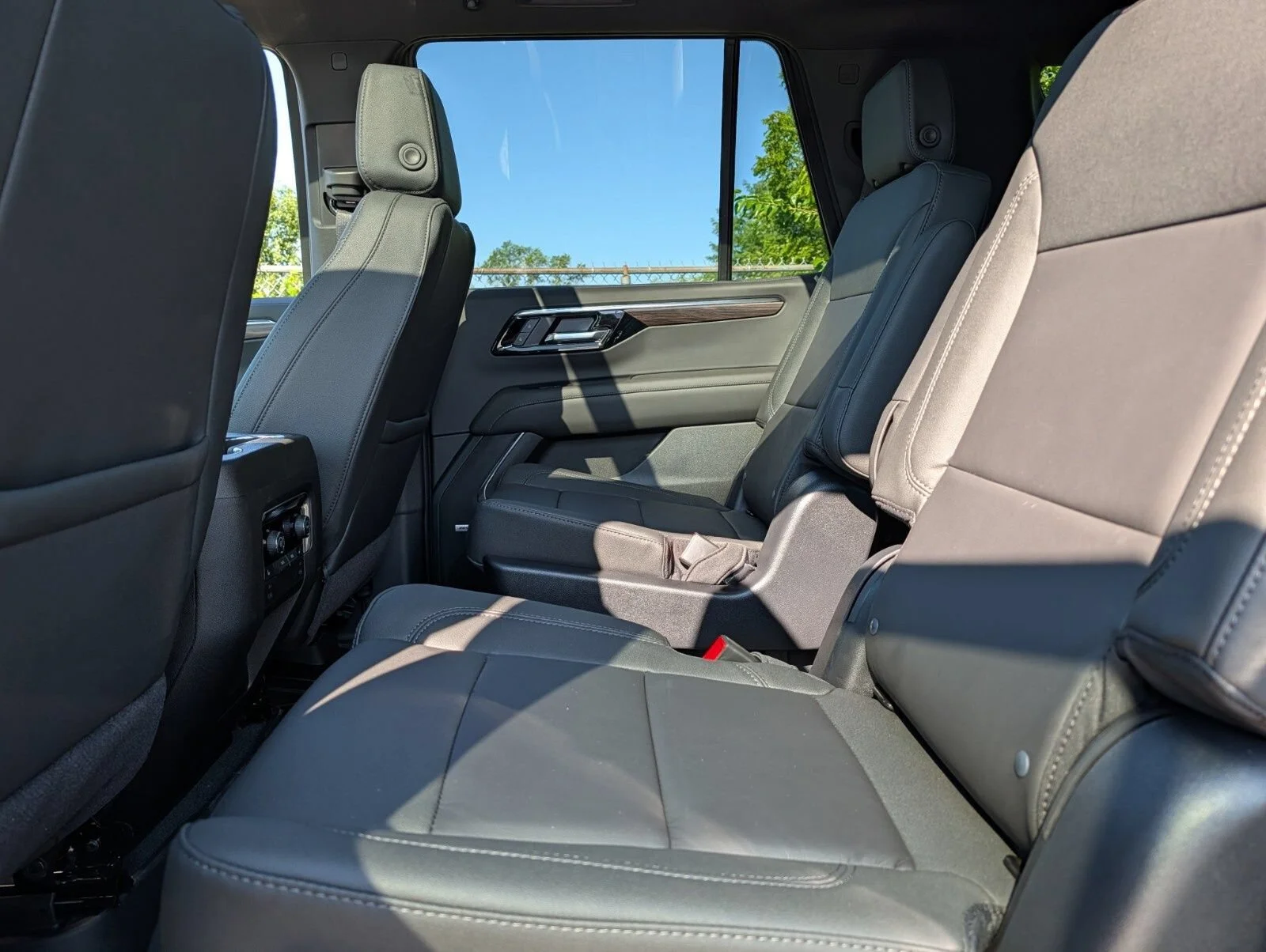 New 2026 Black Chevrolet Z71 image 27