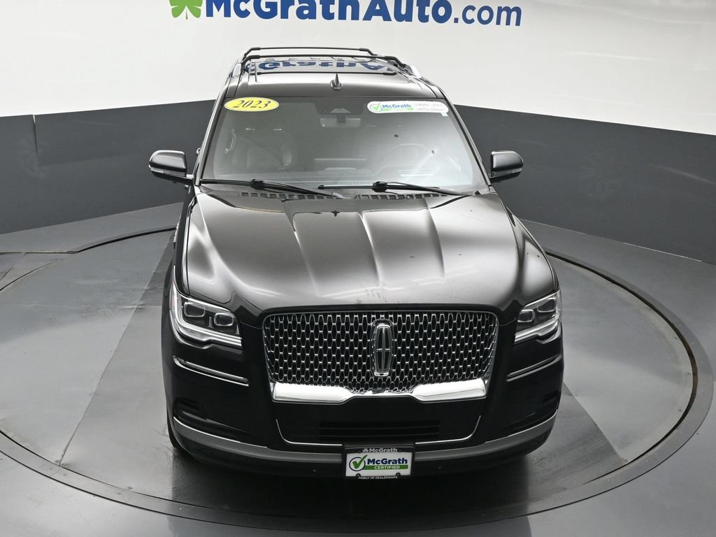 Used 2023 Black Lincoln Reserve image 30