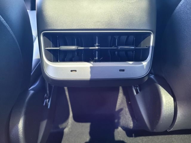 Used 2023  Tesla Performance image 14