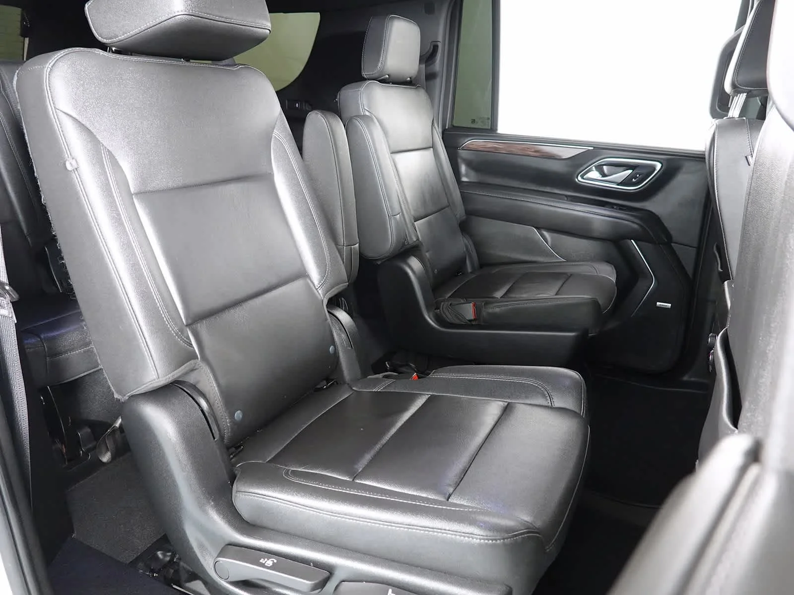 Certified Used 2022 WHITE Chevrolet Z71 image 16