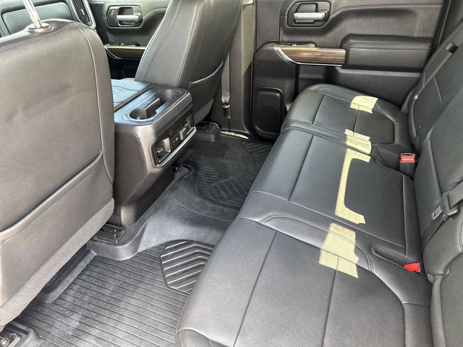 Used 2021 SHADOW GRAY METALLIC Chevrolet RST image 31
