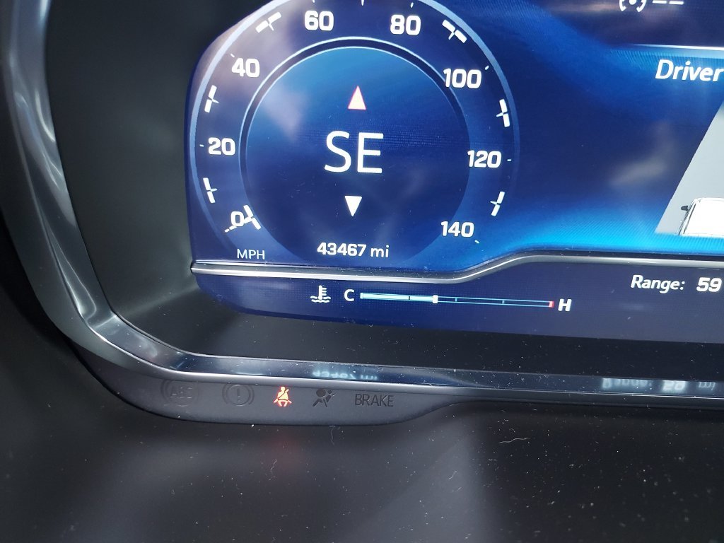 Used 2022 Black Chevrolet Z71 image 19