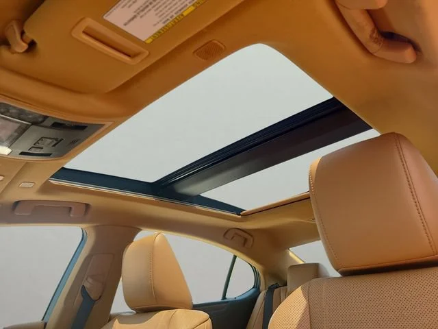 Used 2024 Red Lexus ES 350 Luxury image 20
