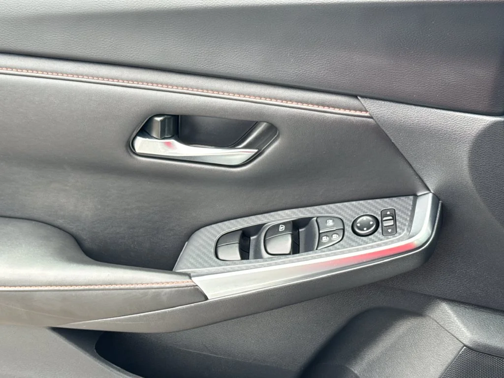 Used 2024 White Nissan SR image 34