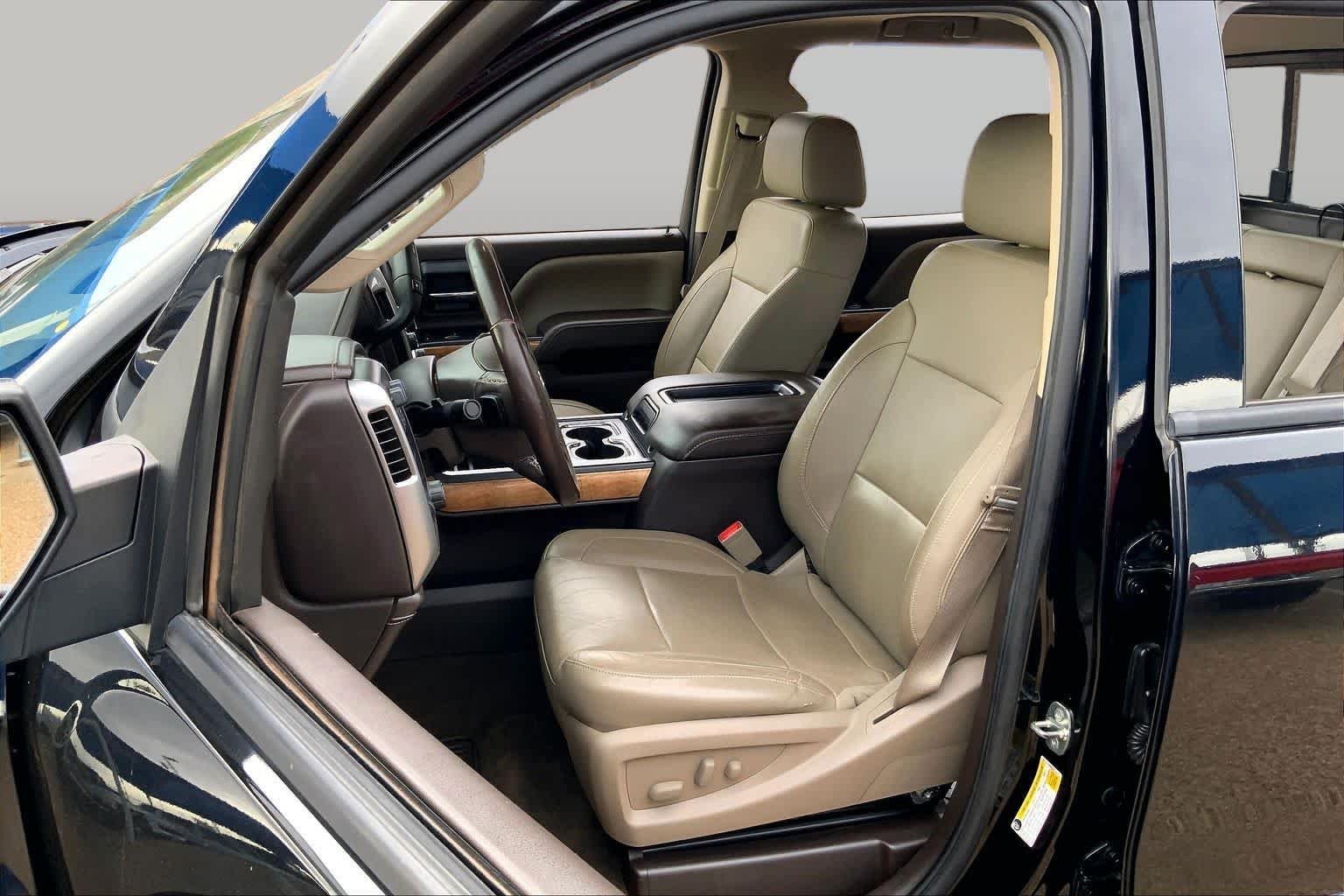 Used 2015 Black Chevrolet LTZ image 7