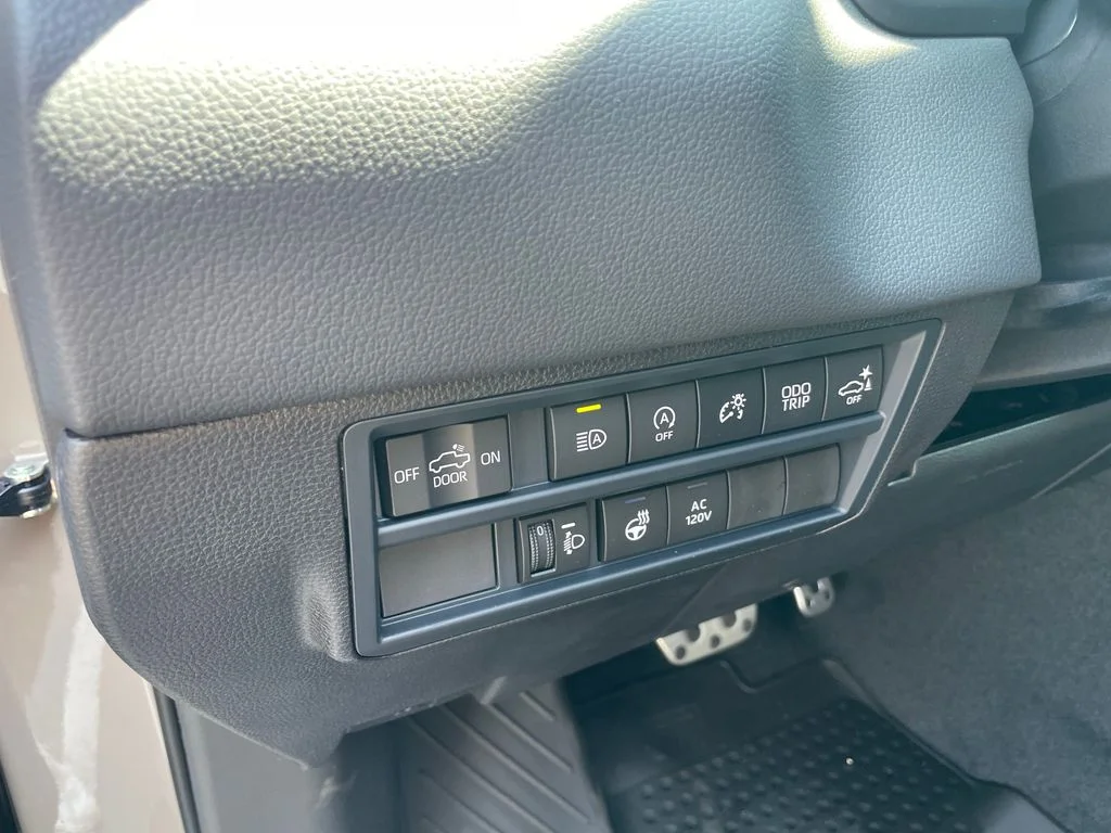 2026 Toyota Tundra Limited - Photo 32