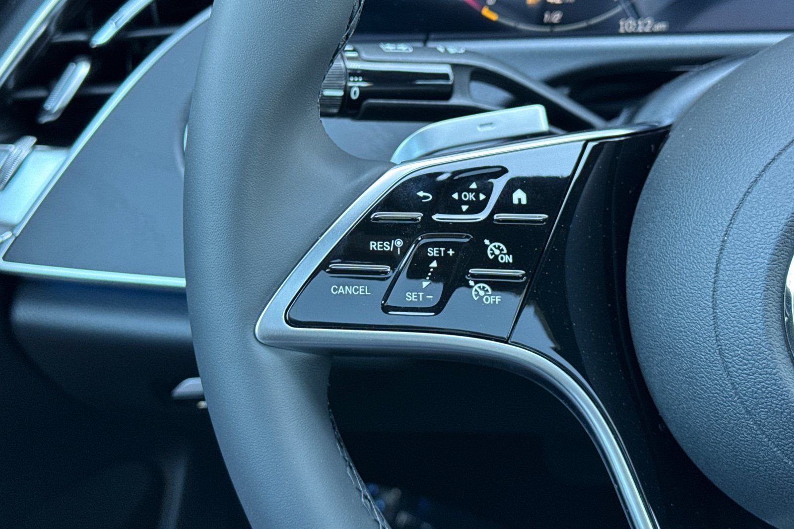 New 2026 Graphite Grey Metallic Mercedes-Benz E 350 image 27