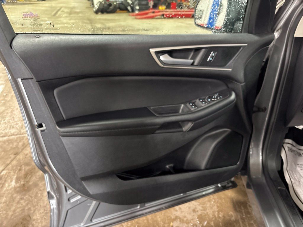 Used 2024 Gray Ford SEL image 16