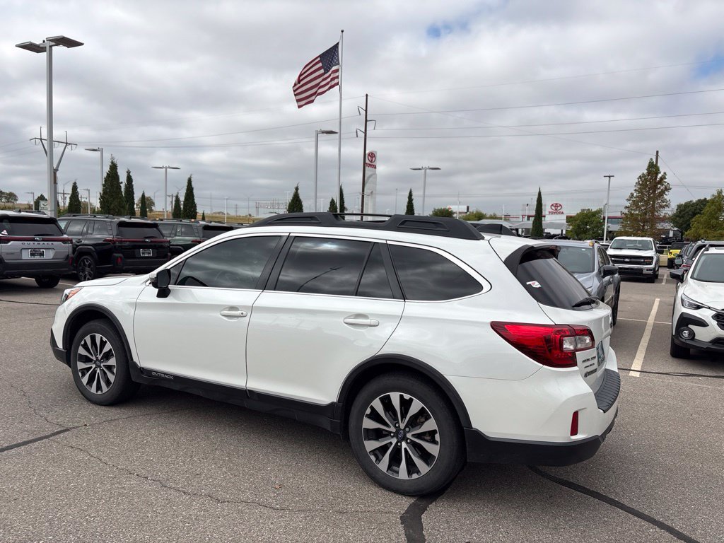 Used 2016 White Subaru 2.5i image 4