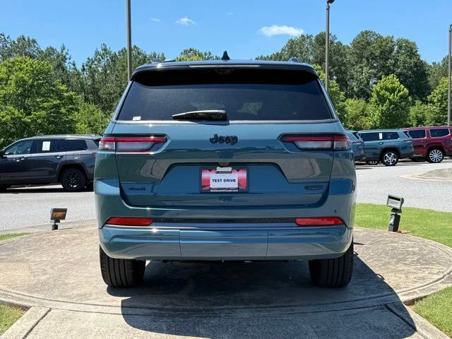 New 2026 Steel Blue Exterior Paint Jeep Summit image 6