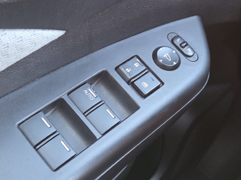 Used 2016  Honda EX image 26