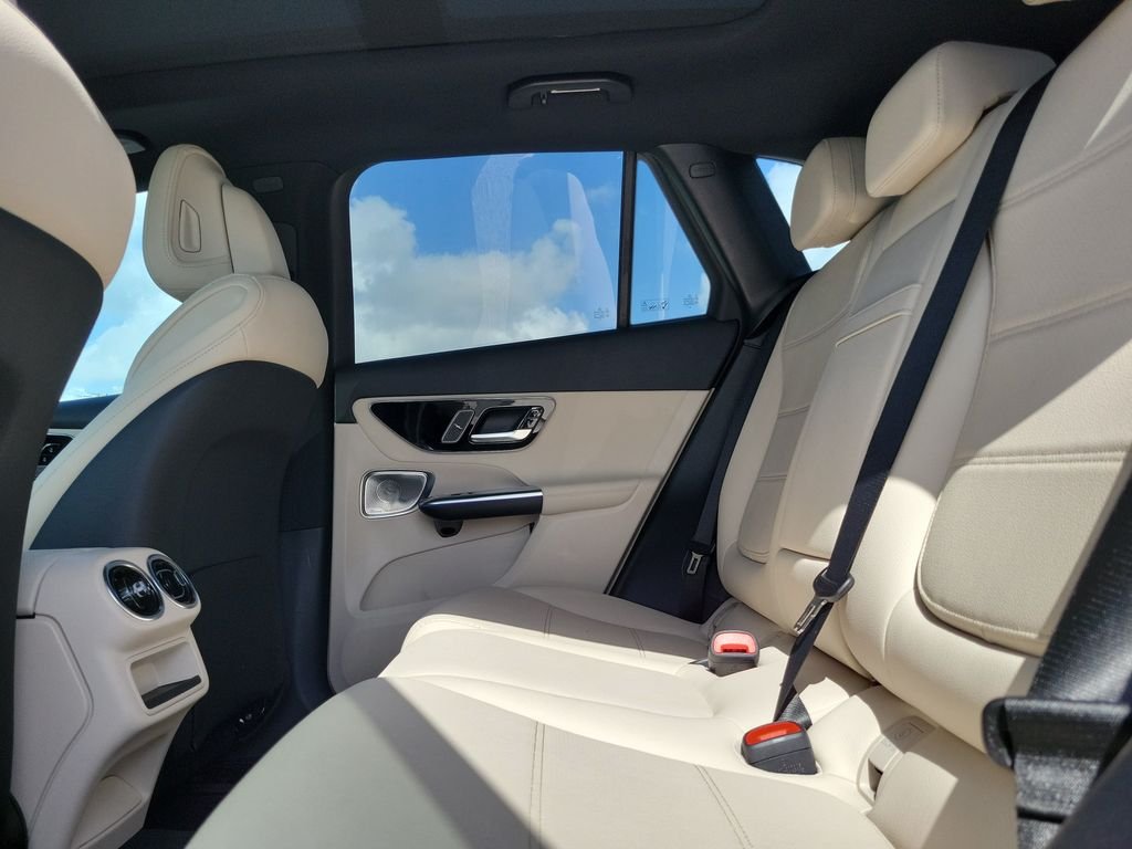 New 2026 Silver Mercedes-Benz GLC 300 image 10