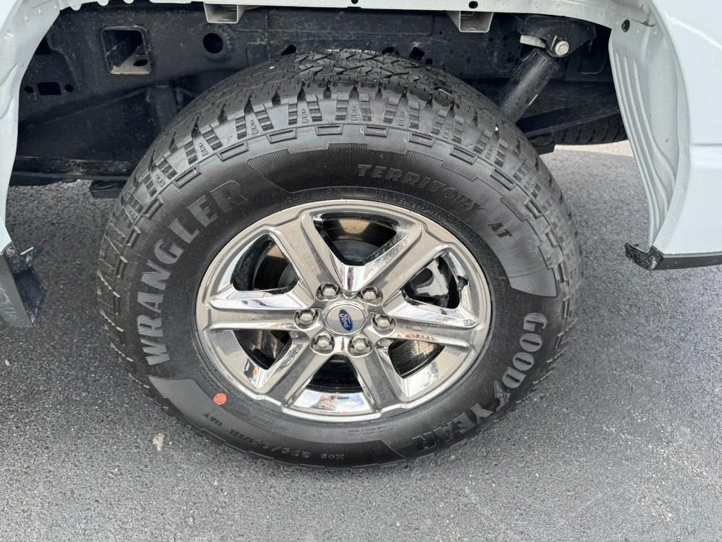 Used 2025 White Ford XLT image 7