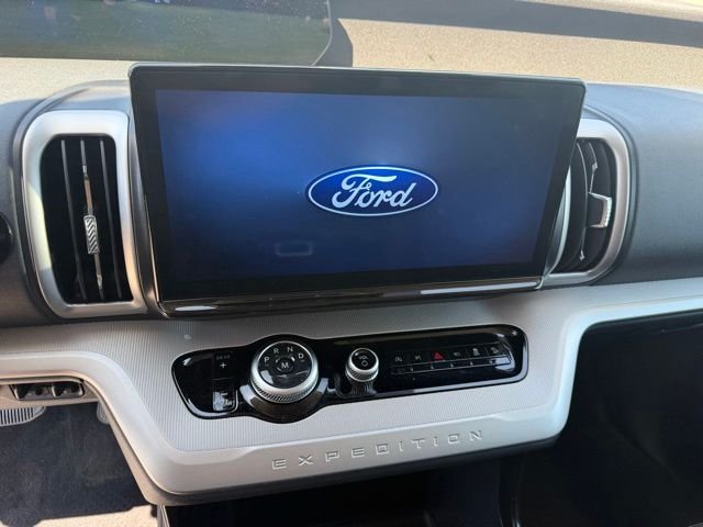 Used 2025 Gray Ford Active image 6