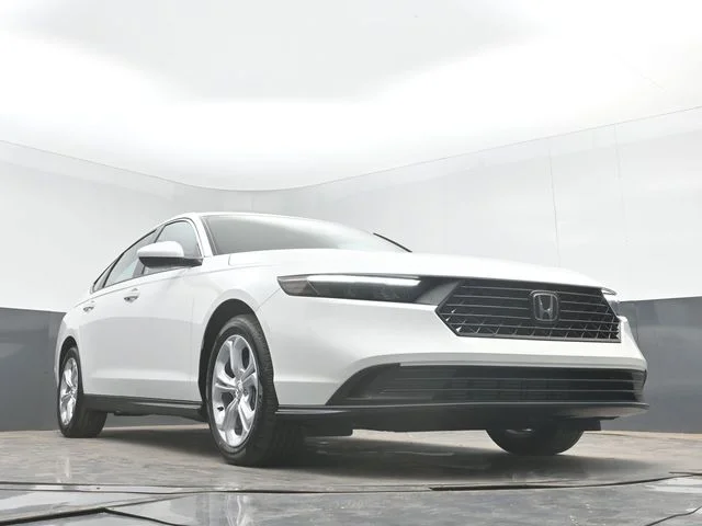New 2026 Platinum White Pearl Honda LX image 44
