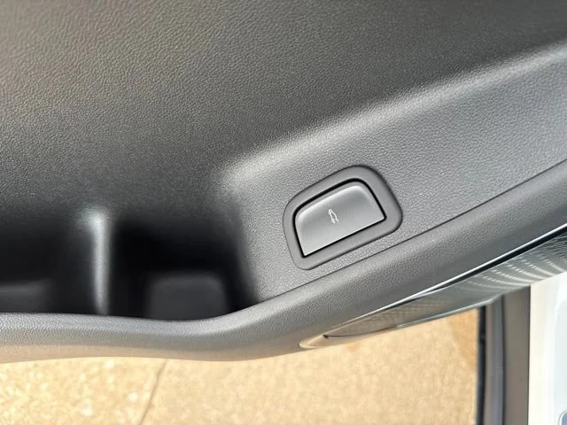 2026 GMC Acadia AT4 - Photo 13