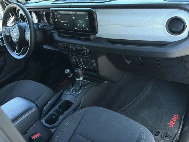 Used 2024 Black Jeep Sport S image 33