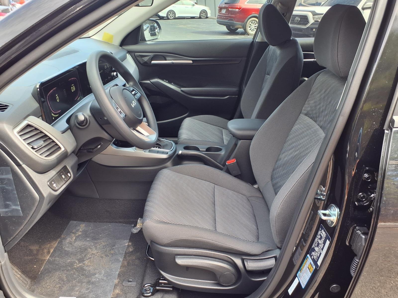New 2026 Fusion Black Kia LX image 5