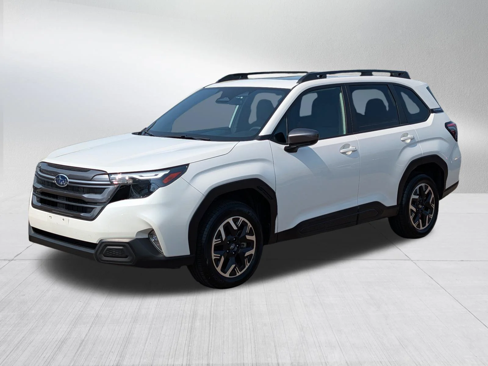 Used 2025 Crystal White Pearl Subaru Premium image 3