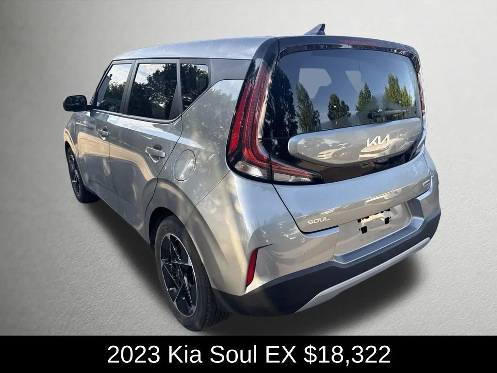 Used 2023 Gray Kia EX image 5
