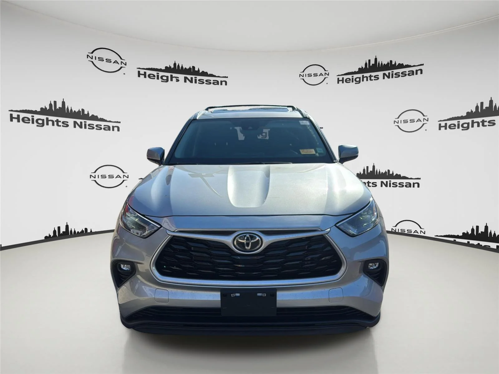 2023 Toyota Highlander XLE - Photo 10