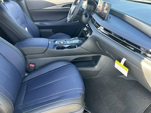 New 2027 RADIANT WHITE INFINITI Sport AWD image 12