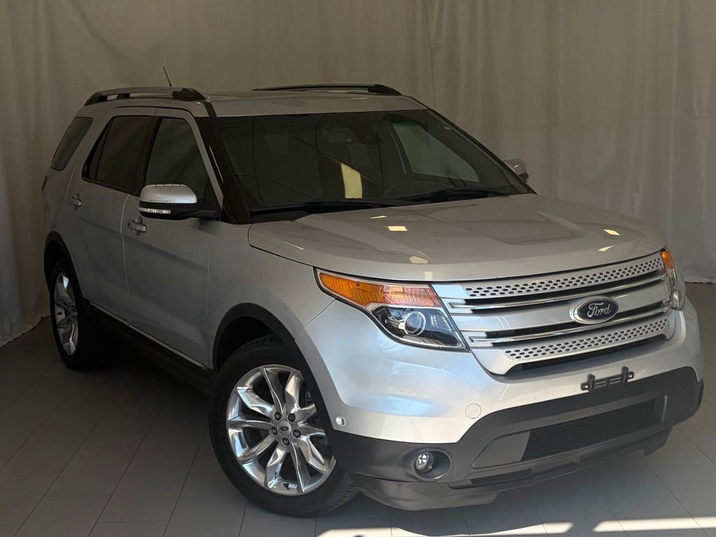 Used 2014 Ingot Silver Ford Limited image 7