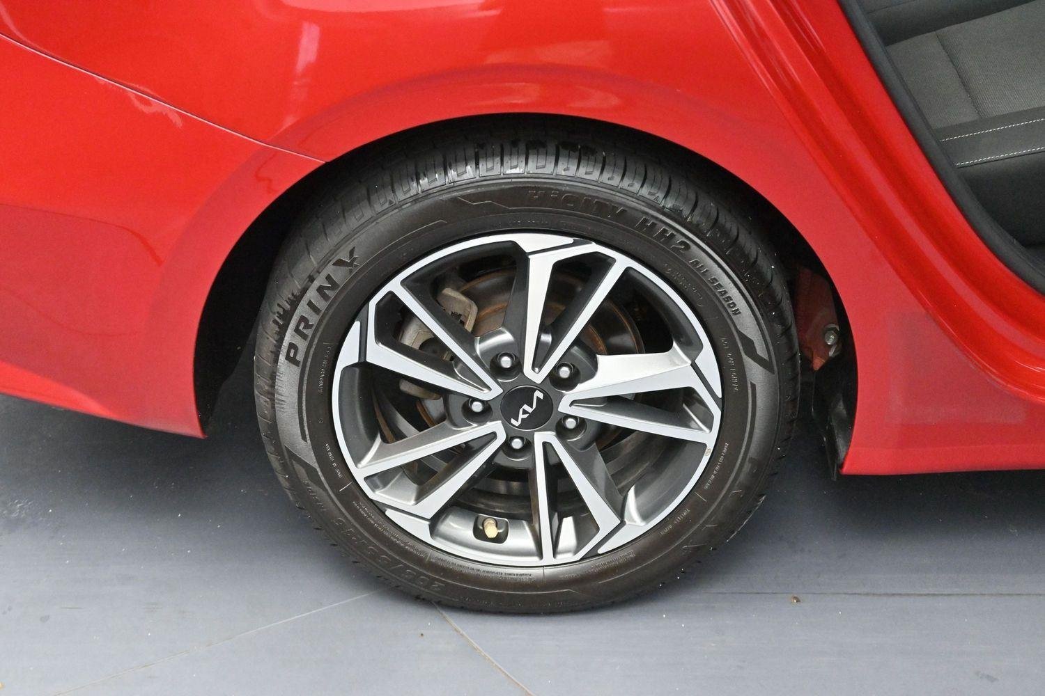 Used 2022 Currant Red Kia LXS image 30