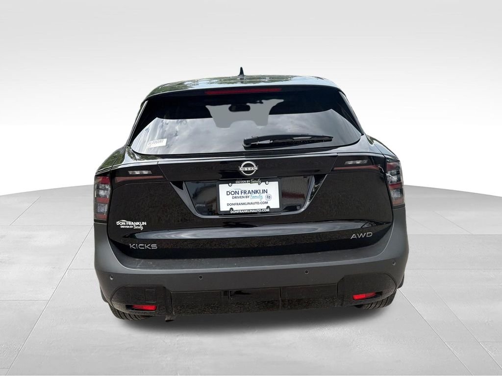 Used 2025 Black Nissan SV image 4