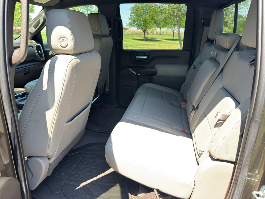 Used 2023 Forest Metallic GMC SLT image 23