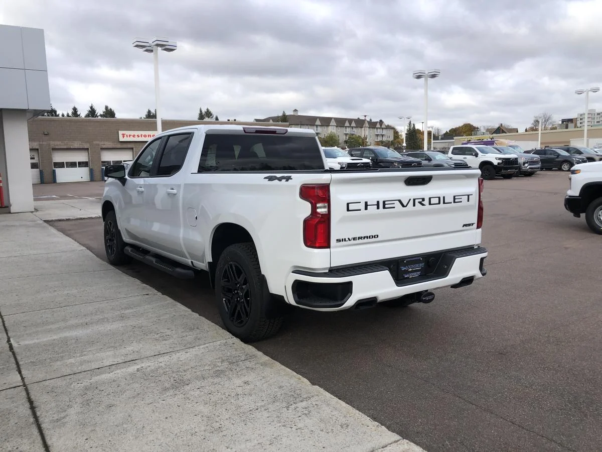 New 2026 White Chevrolet 4WD Crew Cab 157" RST image 5