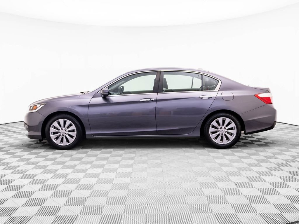 Used 2015 Honda Accord EX-L with VIN 1HGCR2F84FA174640 for sale in Barrington, IL