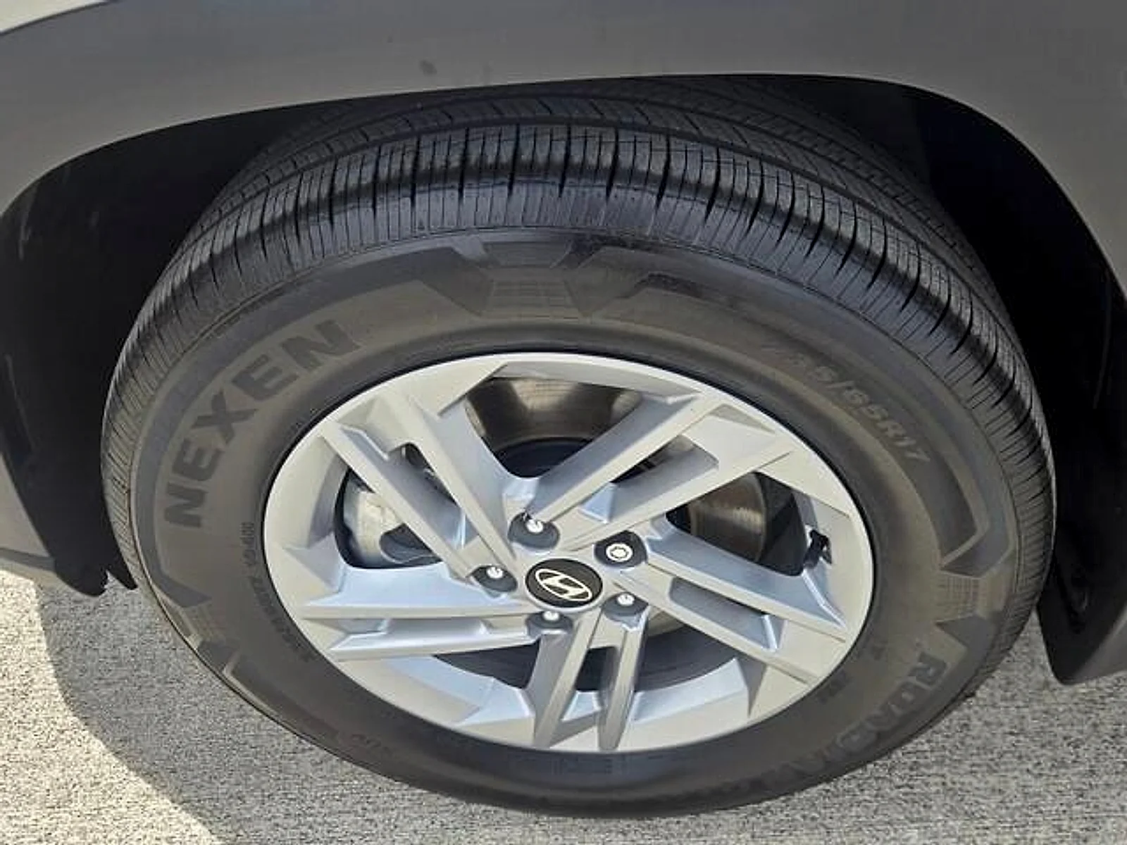 Used 2026 Shimmering Silver Hyundai SE image 9